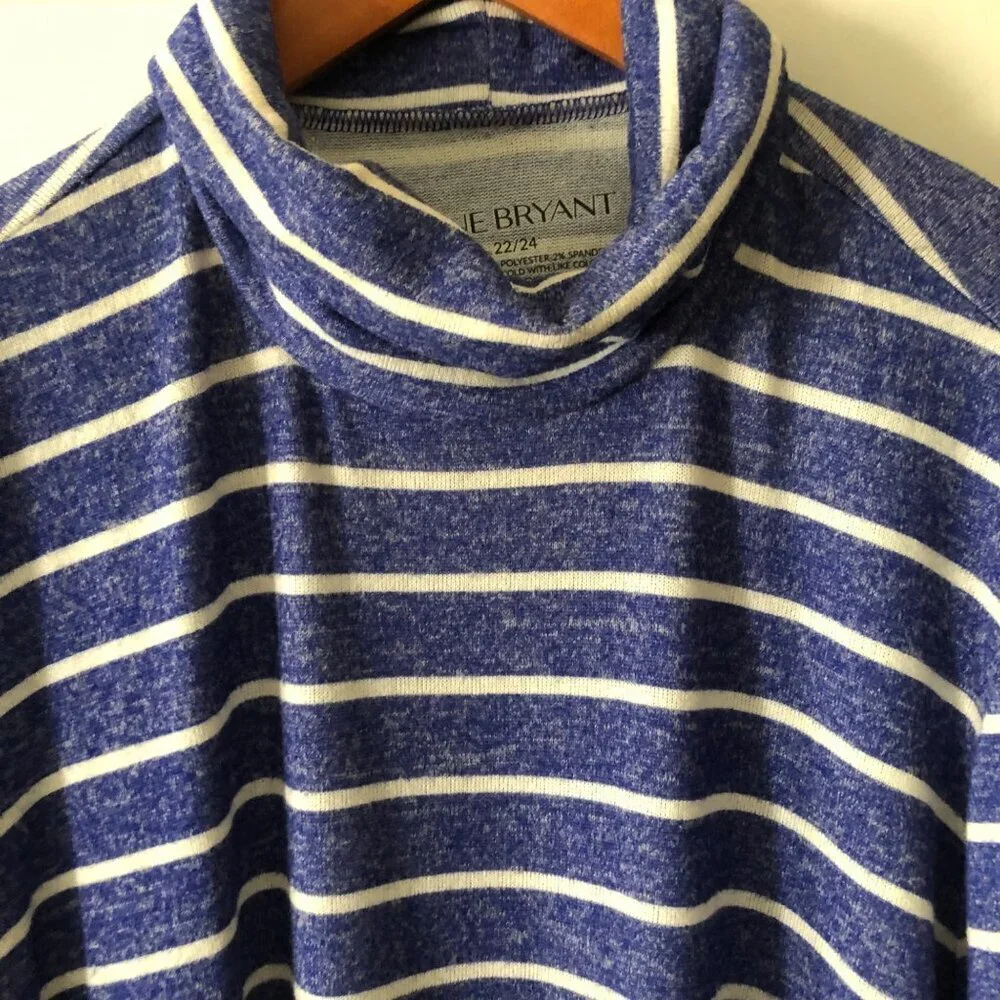 Women's Plus Size Lane Bryant Hacci Swing Turtleneck Long Sleeve Blue 22/24 - Picture 5 of 10